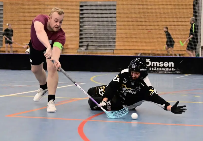 Målkalas direkt i lokala innebandypremiären