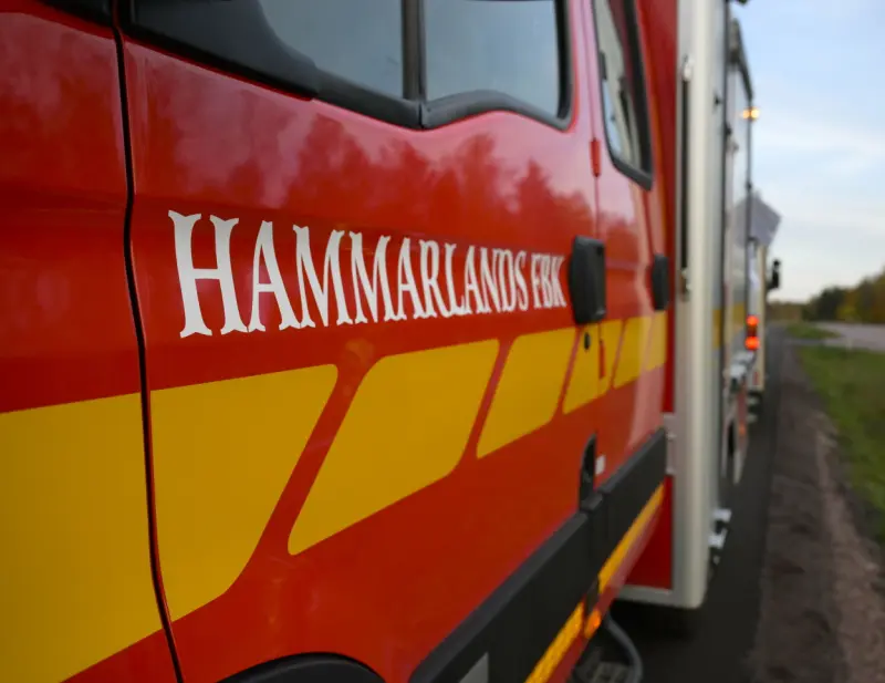 Två till sjukhus efter stugbrand