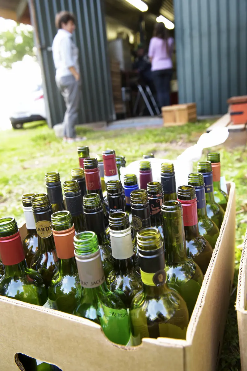 LR sänker avfallsavgift – kommunerna får betala i stället