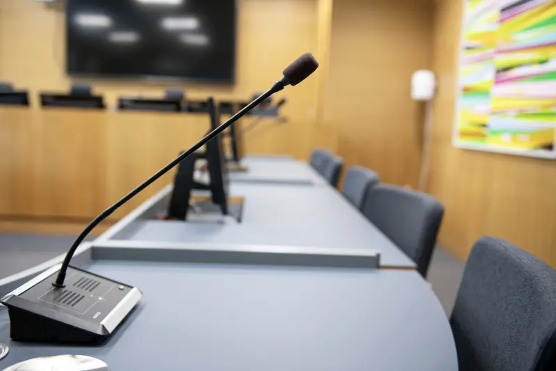 Döms efter livsfarligt våld mot partner