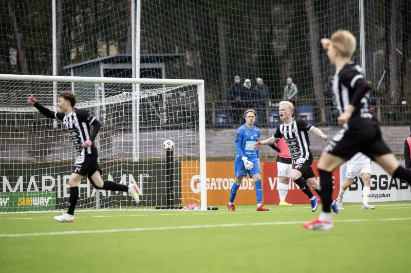IFK byter tränare men inte förutsättningar
