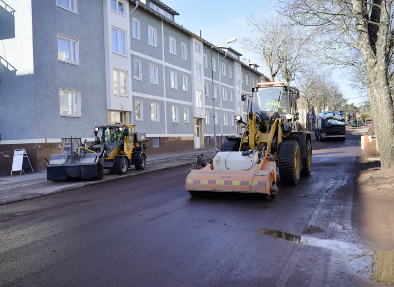 Mariehamns gator putsas i sopvalsens takt