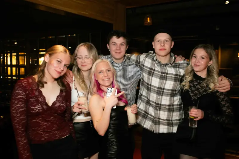 Kolla vilka som var ute i lördagsnatten!