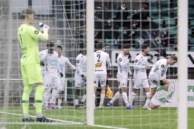 Division 2-lag nästa för IFK i cupen