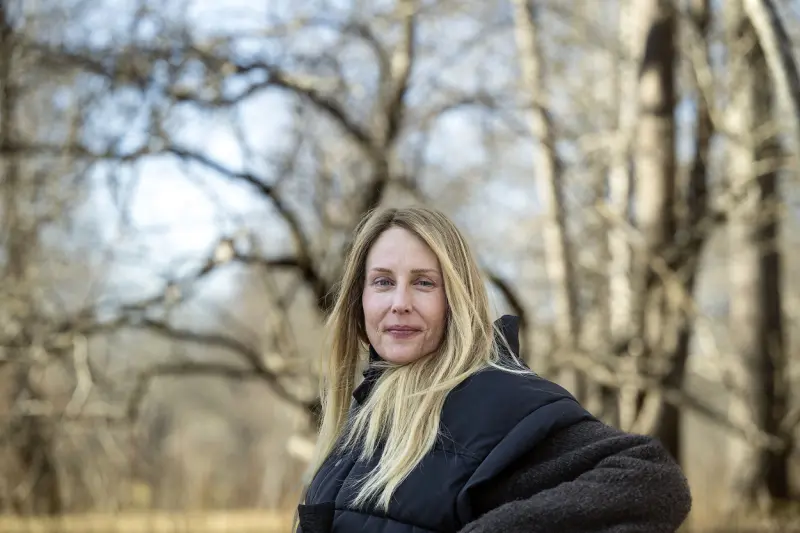 Josefin bär podden vidare efter Hannas död