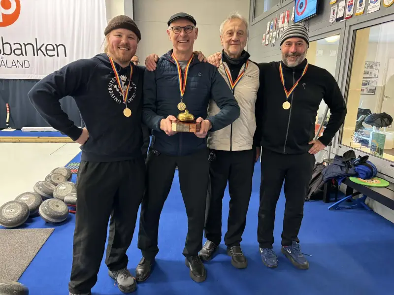 Mariehamnskvartett spelade hem curling-ÅM