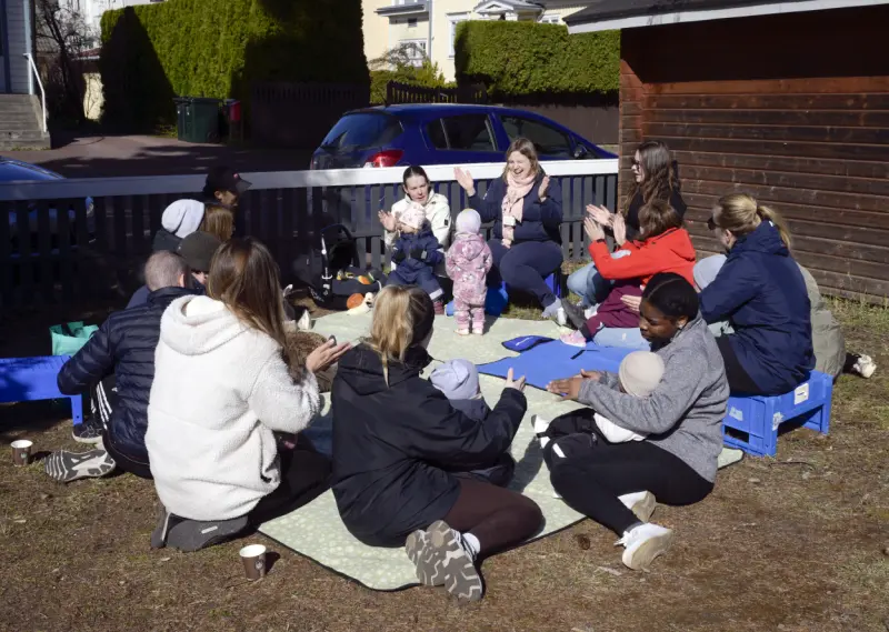 Nu flyttar familjekaféet ut i lekparken igen