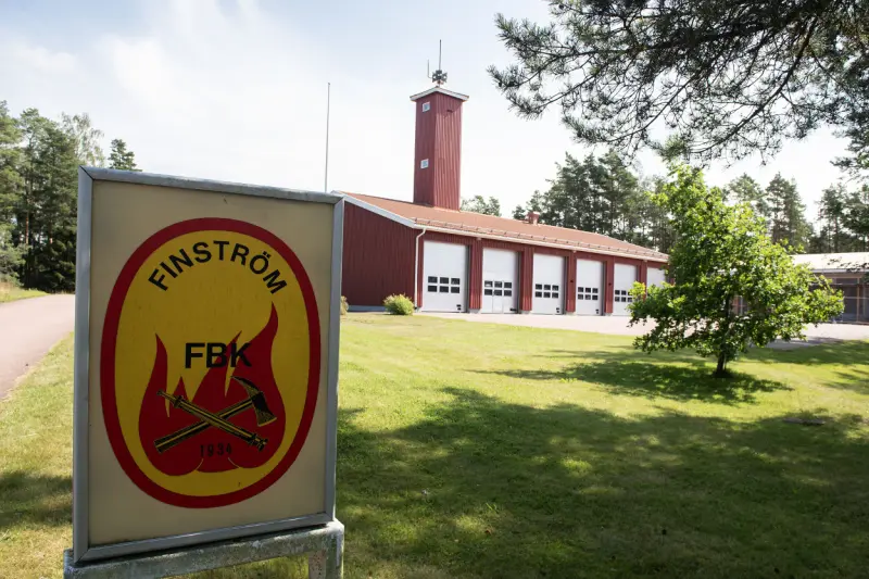 Stuga brann ner i Finström