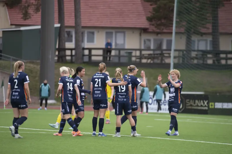 Lag från lägre divisioner väntar ÅU