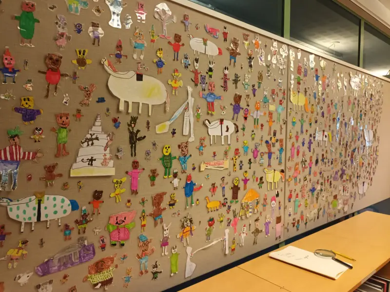 200 figurer ställs ut på Kökars bibliotek