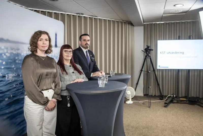 Många brister i äldreomsorgen – kommunerna kan bli av med ansvaret