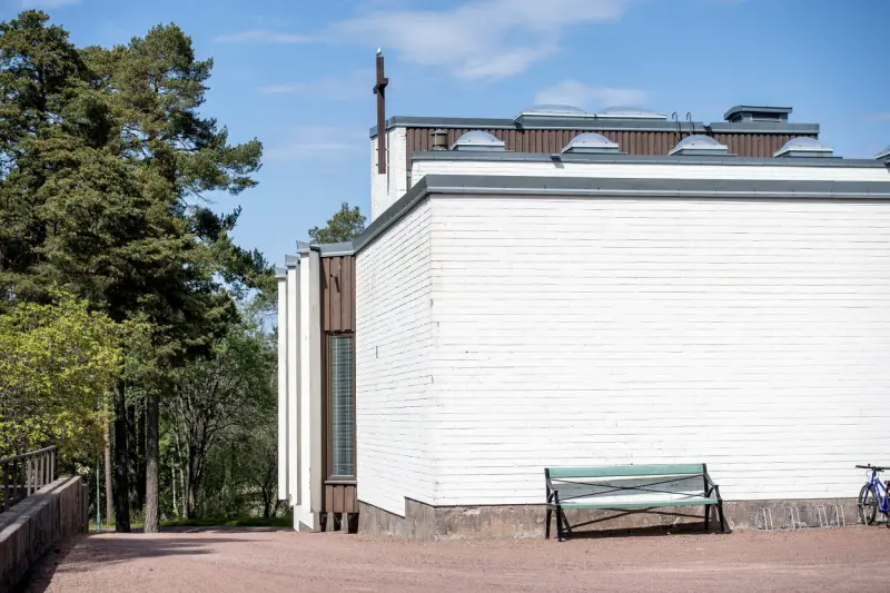 Staden vill lägga bud på S:t Mårtensgården