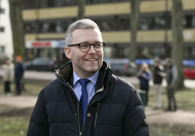 Löfström vill säkerställa svenskspråkig polisutbildning