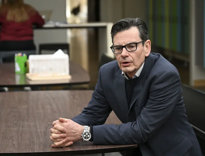 Bildningschefen: Stora politiska beslut ska fattas