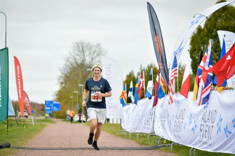 Vann ultralopp i Sverige – joggade sedan därifrån