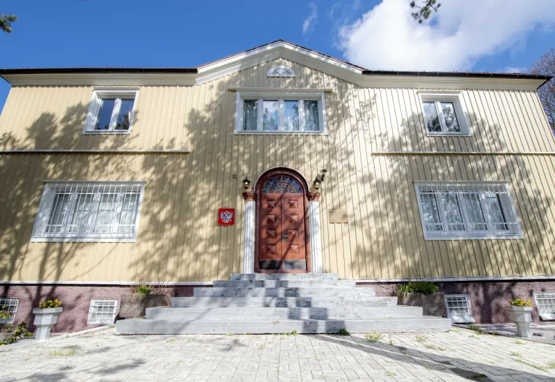Oklart om ryska konsuln blir kvar