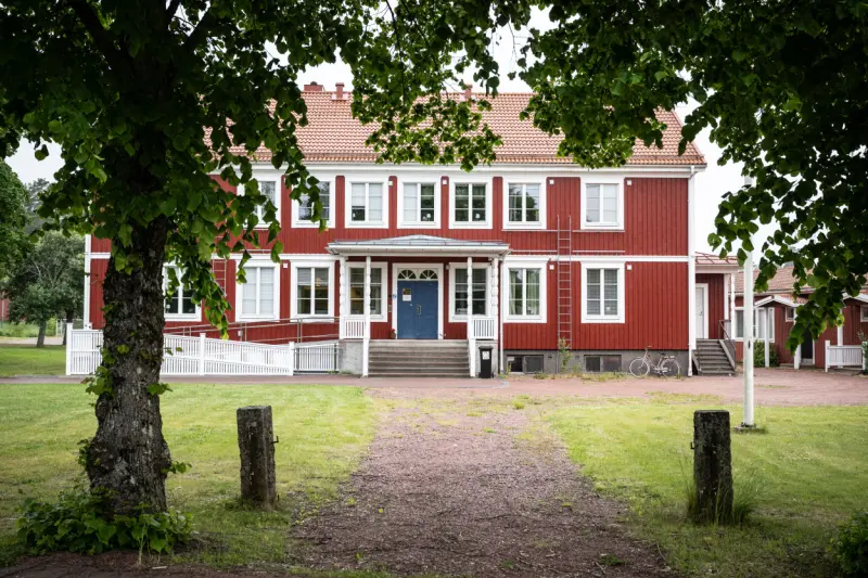 Högre lön till cheferna i Finström